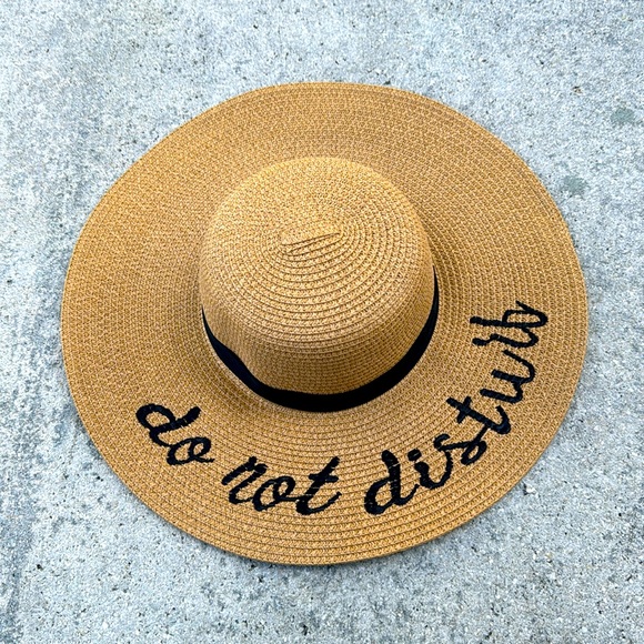 Accessories - Women's Wide Brim Floppy Sun Hat "Do Not Disturb" One Size Beachwear